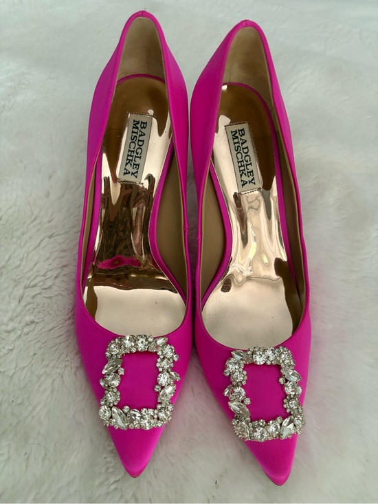 Badgley Mischka Shoes - Badgley Mischka Cher Hot Pink Fuchsia Satin Crystal Buckle Pumps Heels Size 9